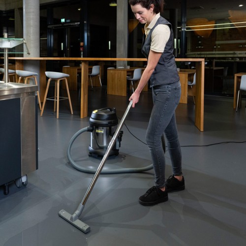 Пылесос влажной и сухой уборки Karcher NT 27/1 Me Adv