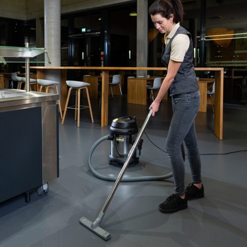 Пылесос влажной и сухой уборки Karcher NT 27/1 Me