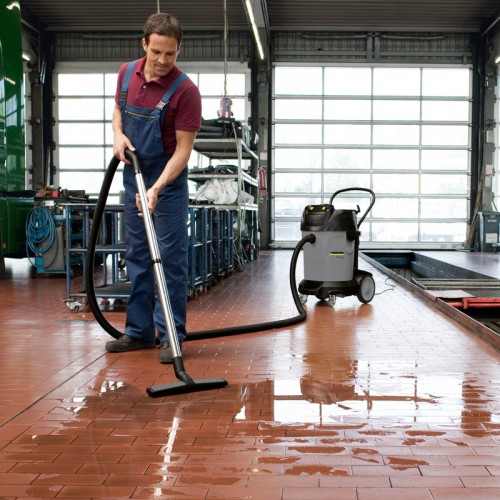 Пылесос влажной и сухой уборки Karcher NT 70/2