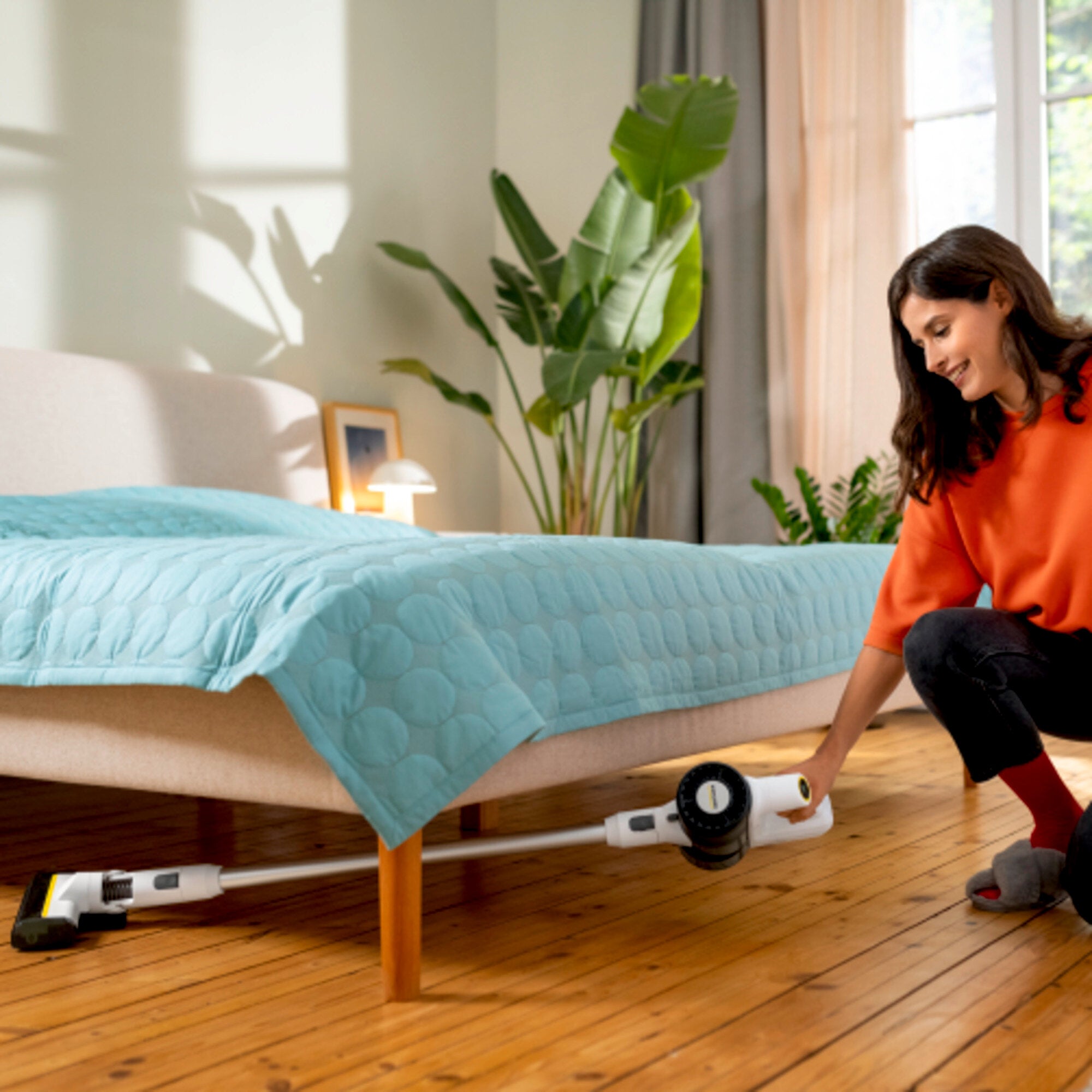 Аккумуляторный пылесос KVA 2 — Шарнир 180°